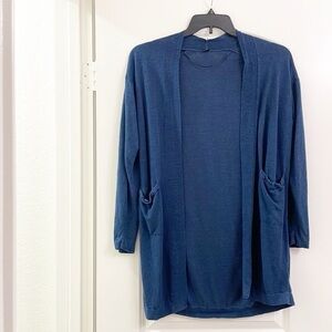 Uniqlo dark blue knit cardigan